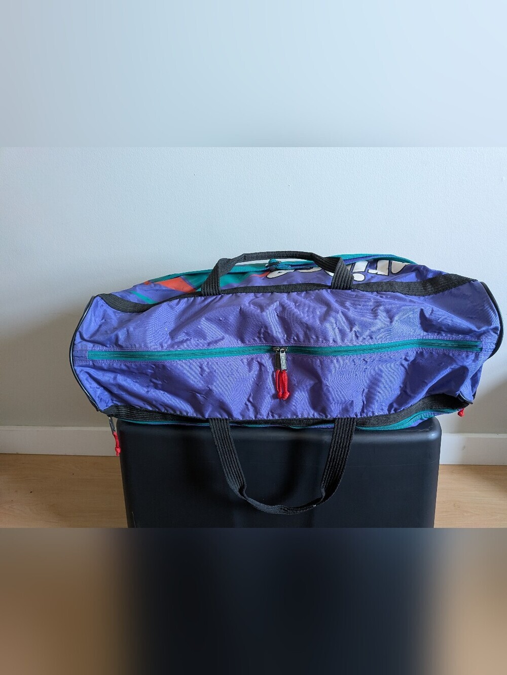 Vintage Prince Tennis Duffel Bag Purple Retro Gym Travel Sports Bag 80s 90s - Picture 4 of 10